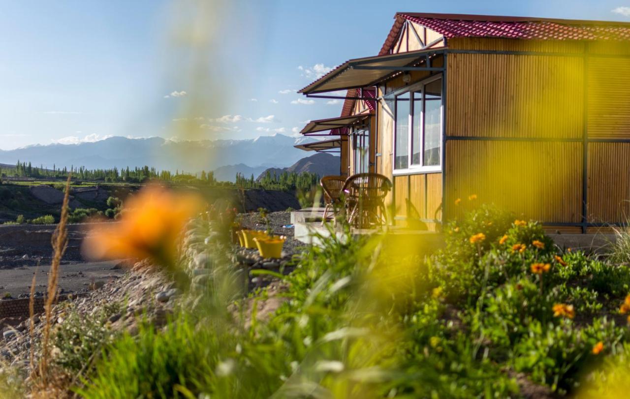 Hotel Neryok'S Indus View Chimre Exterior foto
